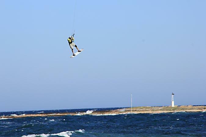 Windsurfing Seaside Apartment Artemida 外观 照片